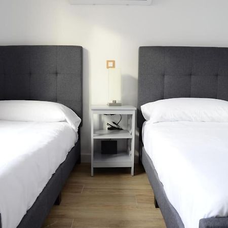 Casa En Alquiler Vacacional En אלקאלה דה הנארס מראה חיצוני תמונה
