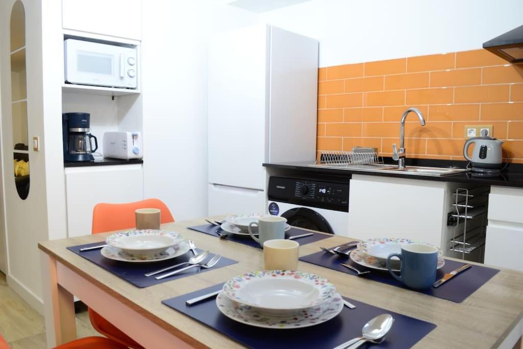 Casa En Alquiler Vacacional En אלקאלה דה הנארס מראה חיצוני תמונה