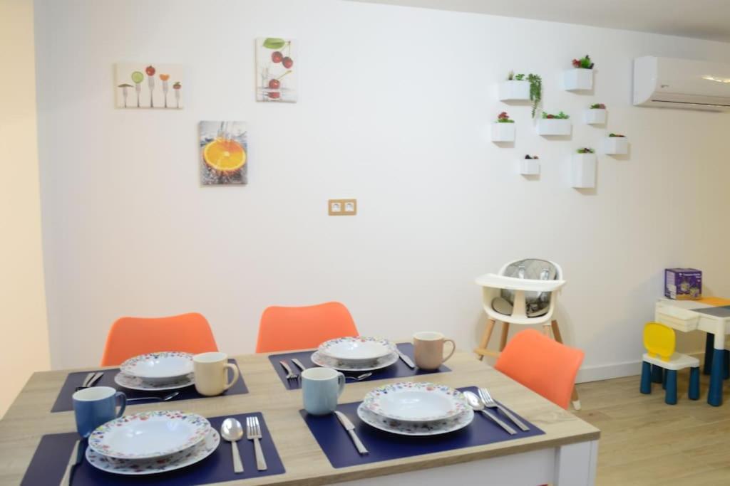 Casa En Alquiler Vacacional En אלקאלה דה הנארס מראה חיצוני תמונה